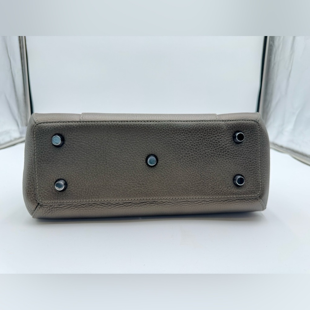 Longchamp Madeleine Leather Shoulder Bag - Picture 5 of 16